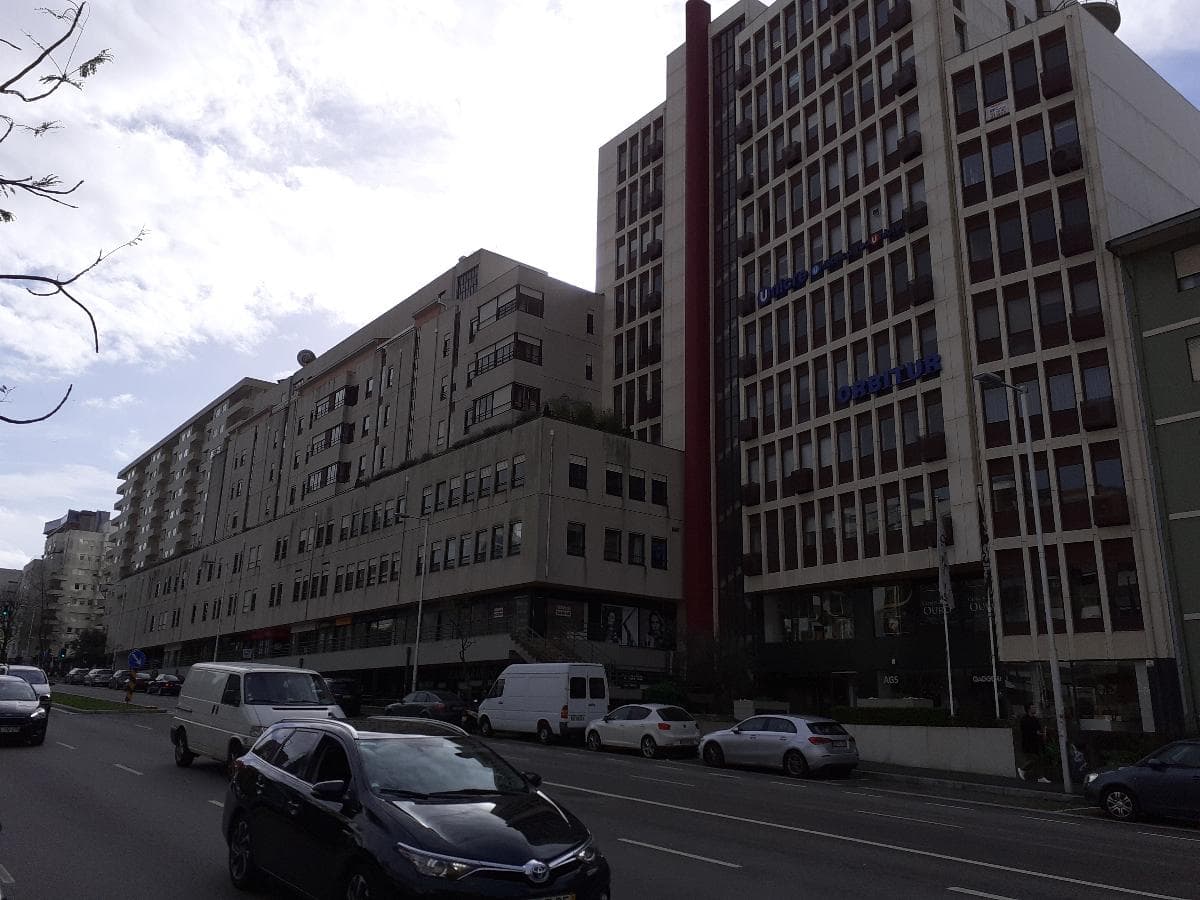 2 Lugares de Garagem · Porto — imagem 1