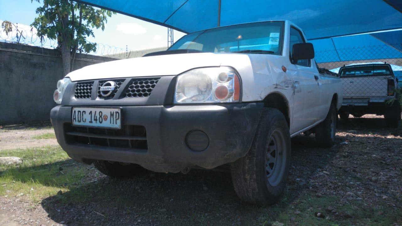 Nissan Hardbody — imagem 6