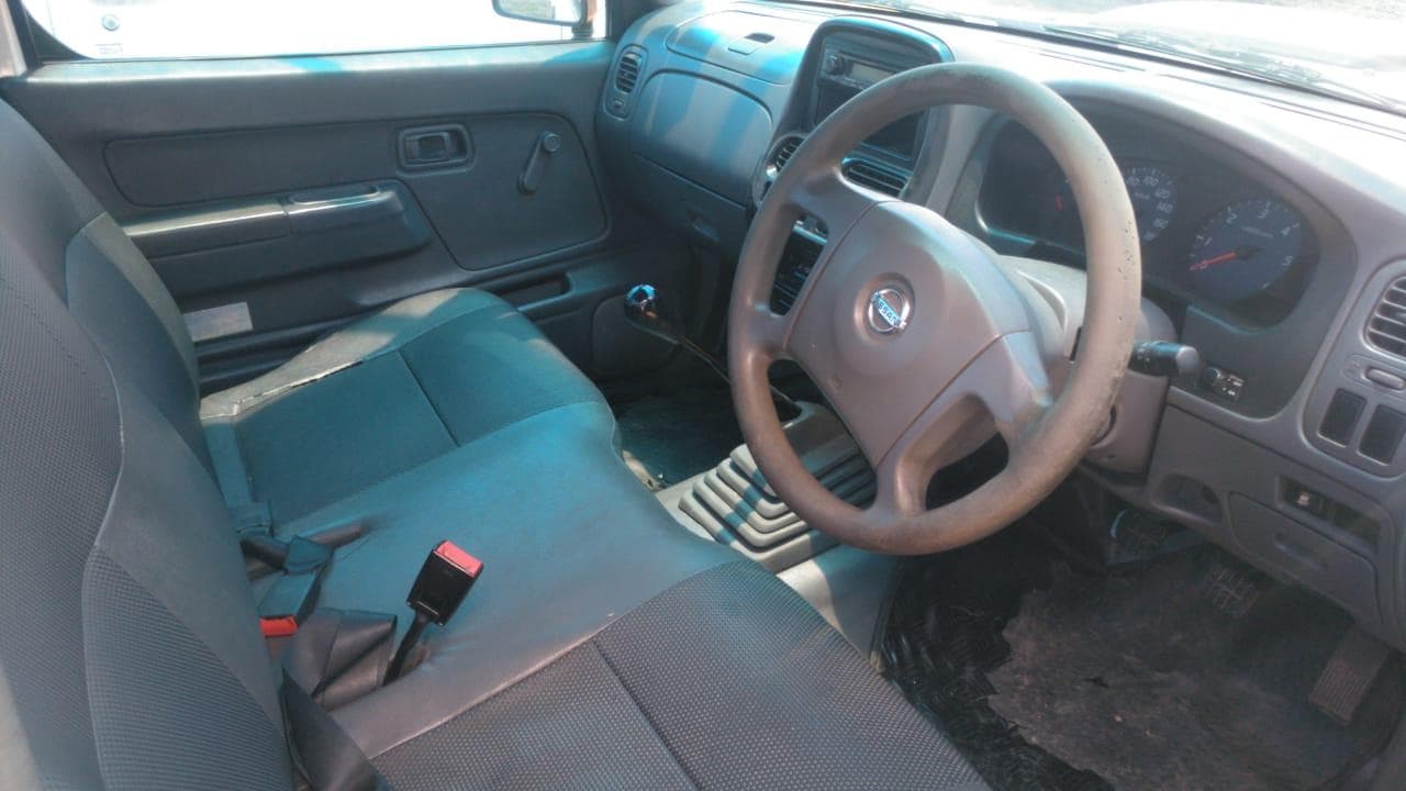 Nissan Hardbody — imagem 2