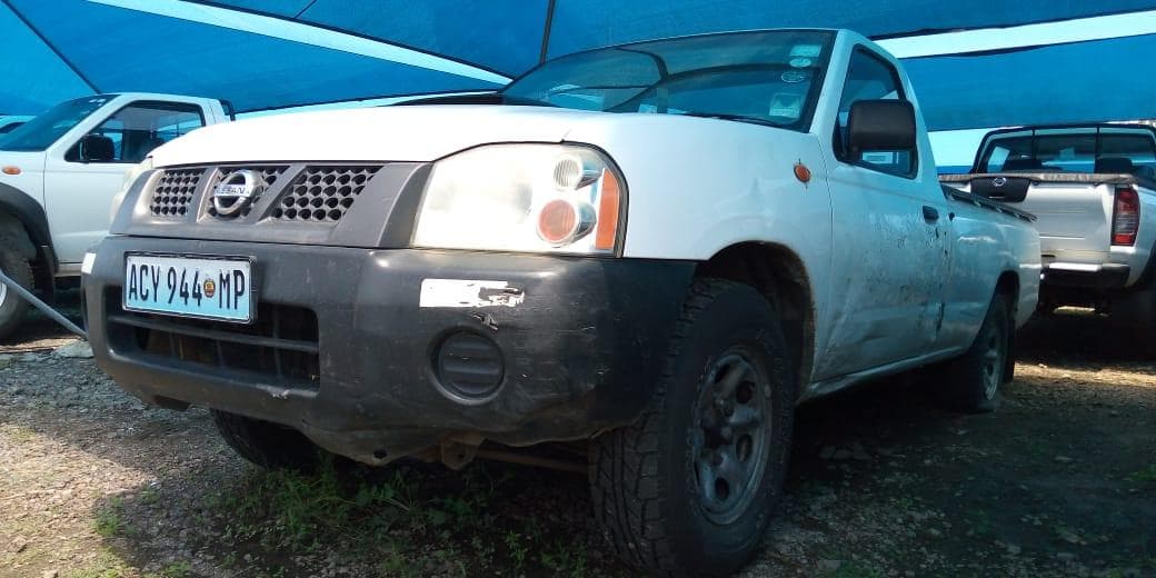 Nissan Hardbody — imagem 7
