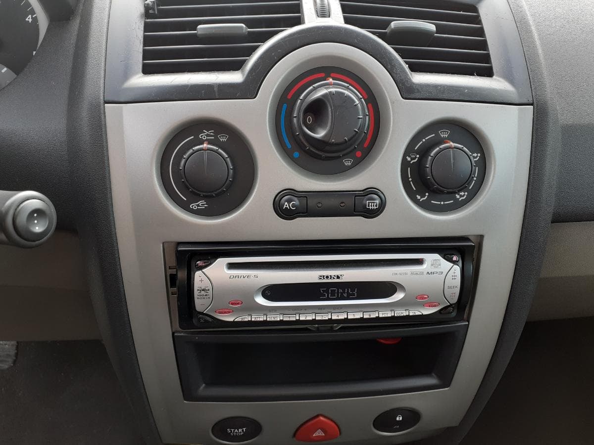 Renault Mégane 1.5 DCI — image 14