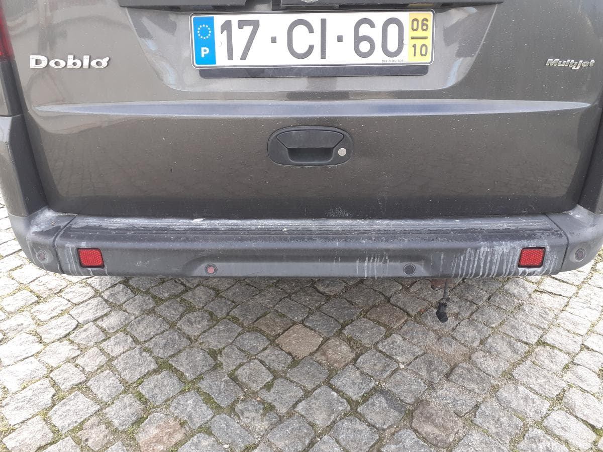 Fiat Doblo · 7 lugares — image 17
