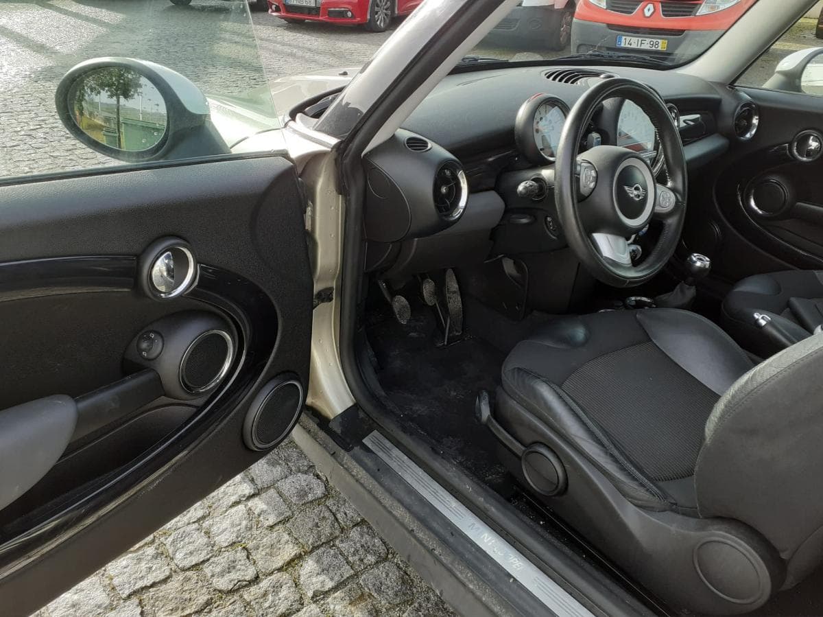 Mini Cooper D · Ano 2009 — imagem 7