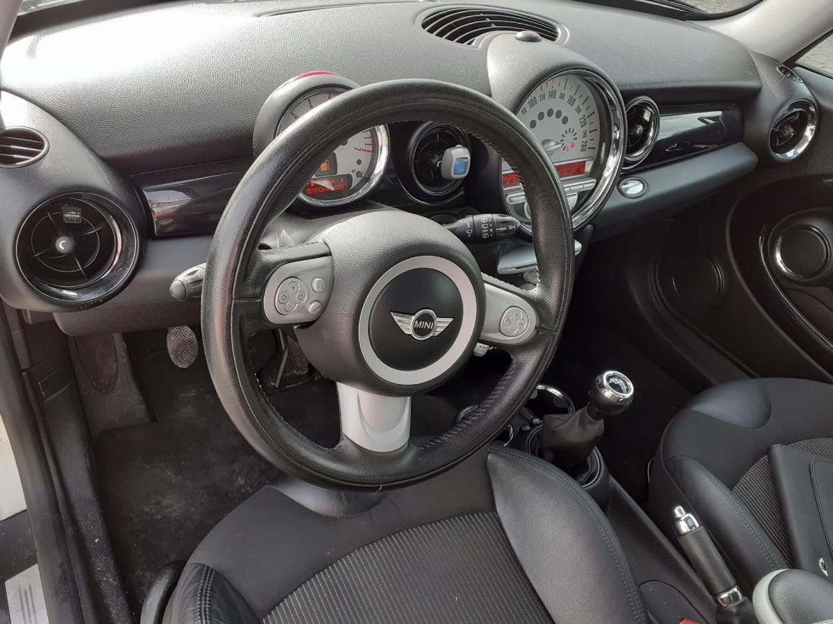 Mini Cooper D · Ano 2009 — imagem 10