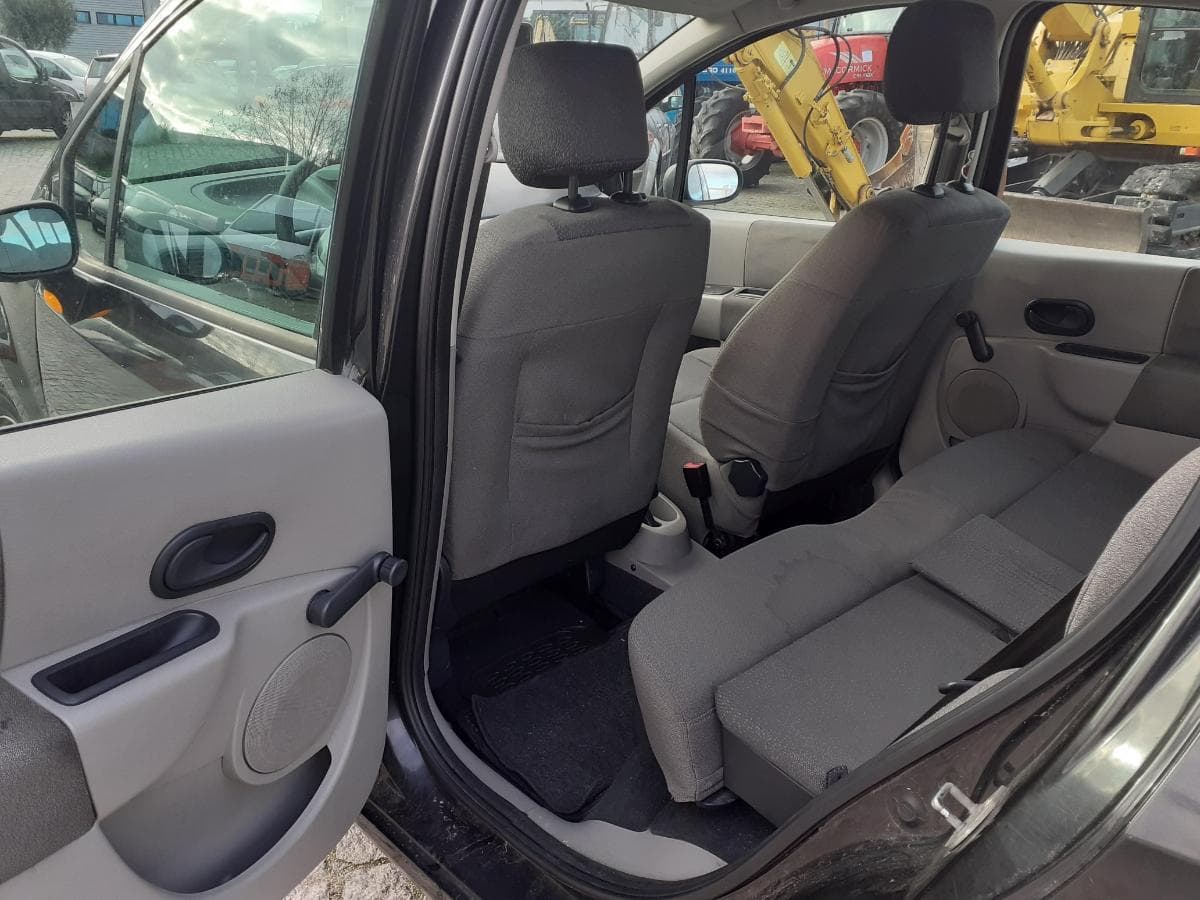 Renault Modus 1.5 DCI, 41-Al-94 · Paredes — imagem 15