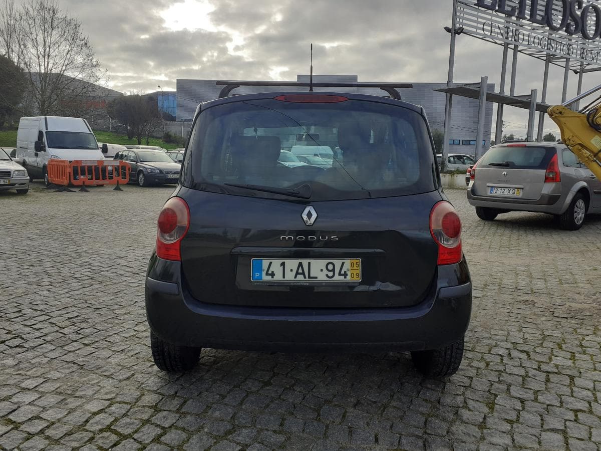 Renault Modus 1.5 DCI, 41-Al-94 · Paredes — imagem 5