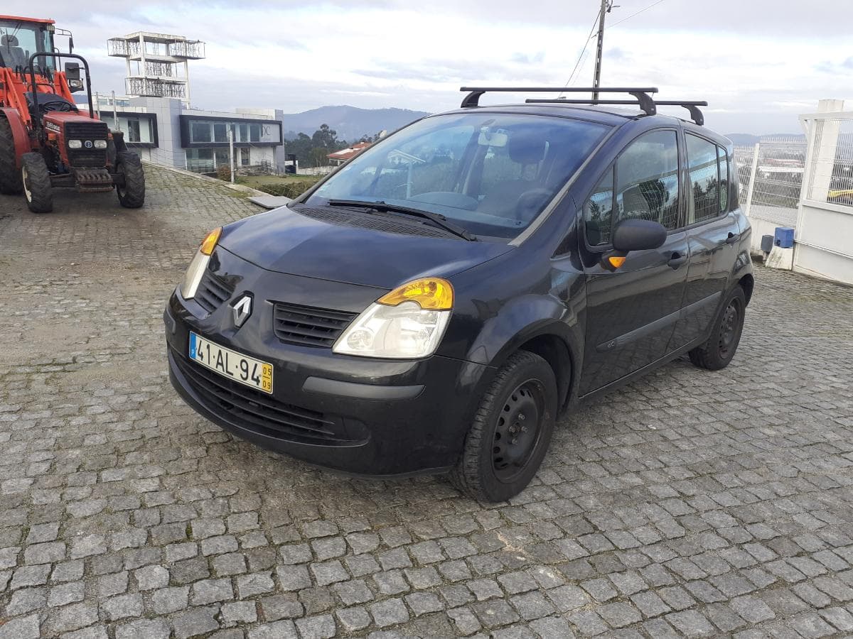Renault Modus 1.5 DCI, 41-Al-94 · Paredes — imagem 1