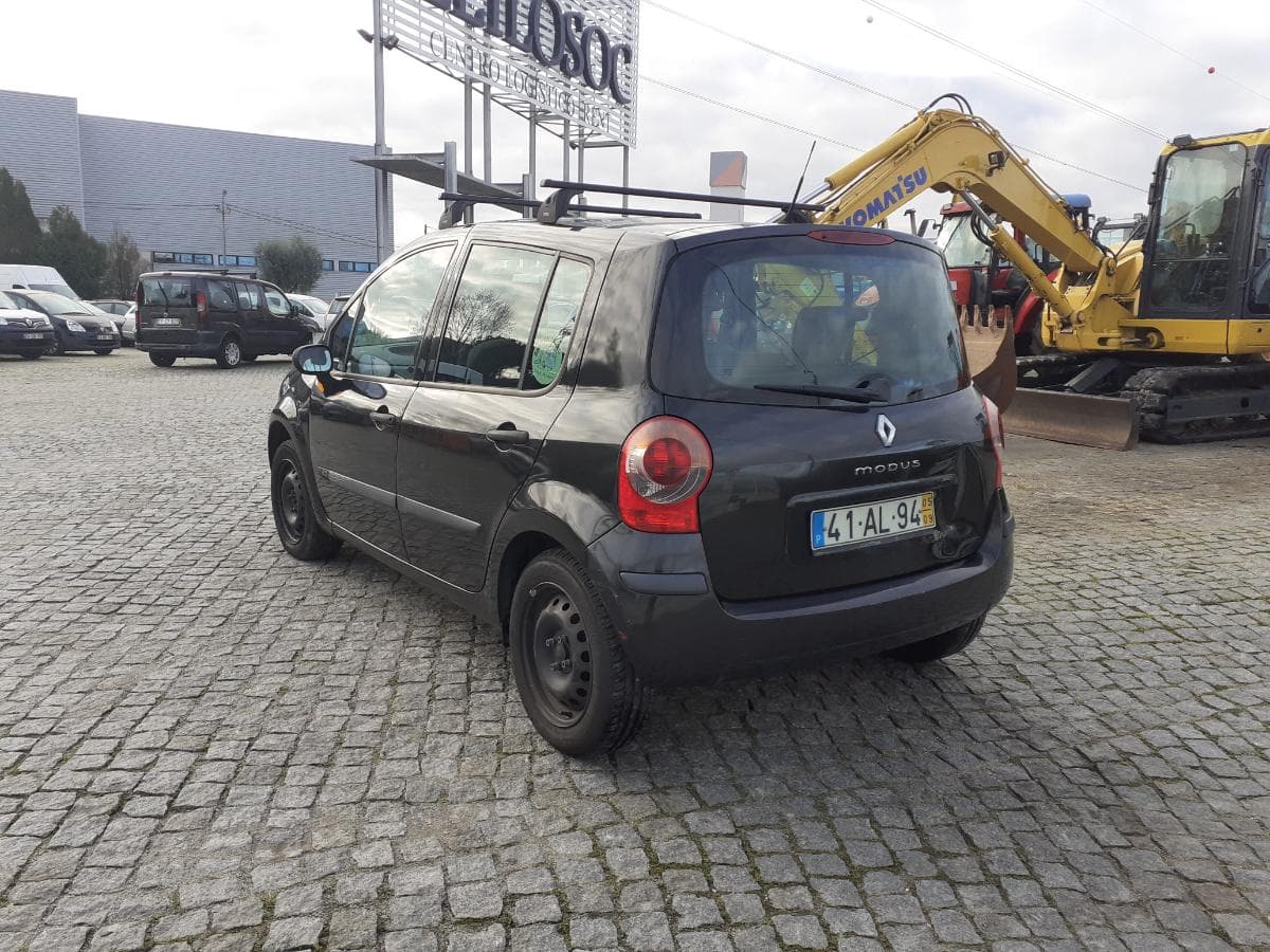 Renault Modus 1.5 DCI, 41-Al-94 · Paredes — imagem 4