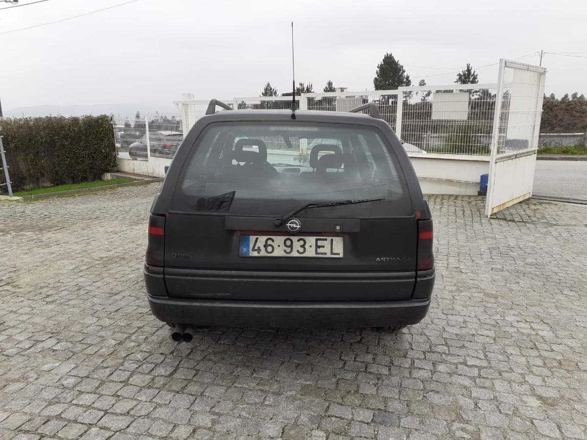 Opel Astra 1.7 TD · motor Izuzo — imagem 5