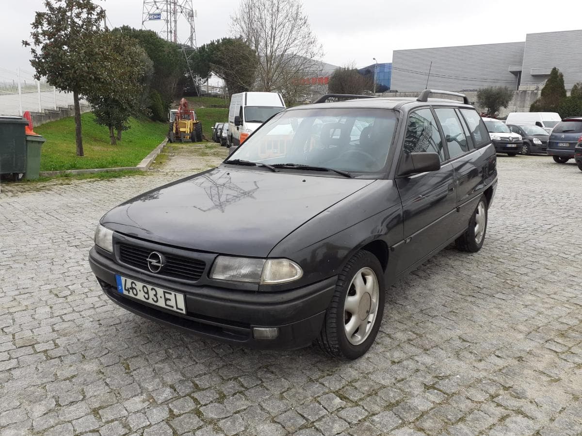 Opel Astra 1.7 TD · motor Izuzo — imagem 3