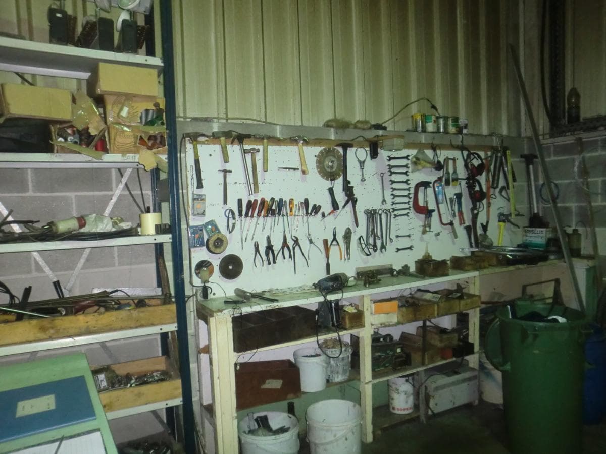 Máquina de Costura + Balança + Lote de ferramentas + Aspirador — imagem 3