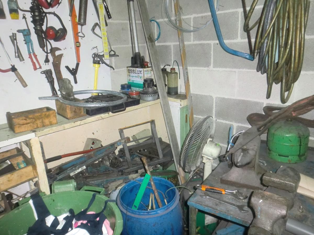 Máquina de Costura + Balança + Lote de ferramentas + Aspirador — imagem 7