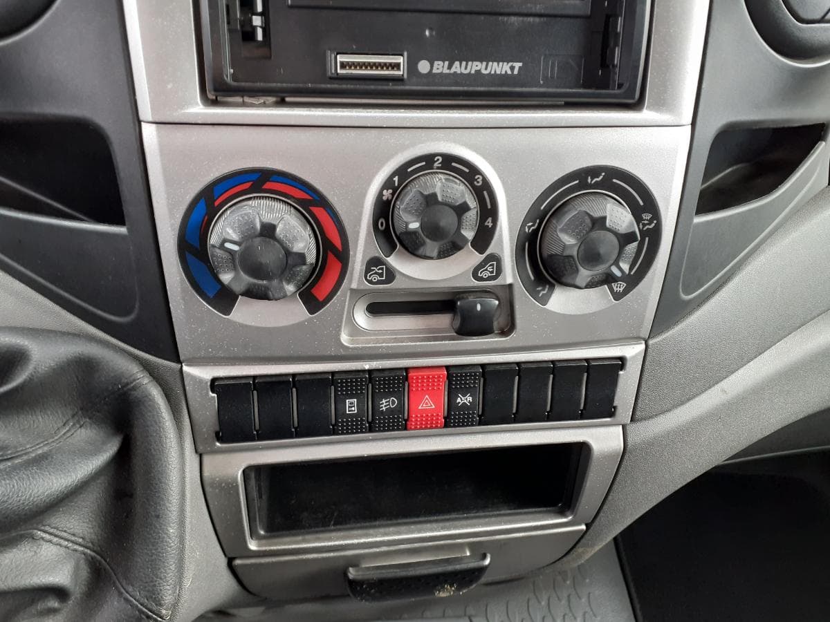 Iveco Daily · Ano 2010 — imagem 12