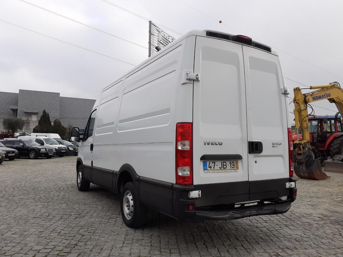 Iveco Daily · Ano 2010 — imagem 6