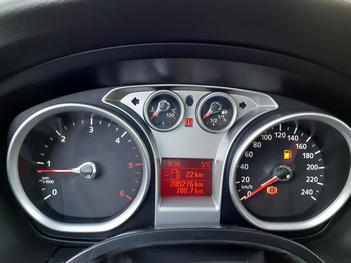 Ford Focus 1.6 TDCI · Ano 2008 — imagem 12