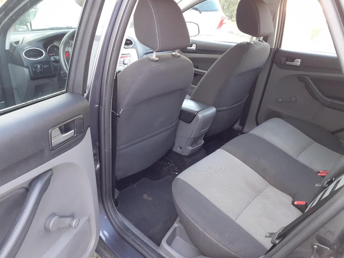 Ford Focus 1.6 TDCI · Ano 2008 — imagem 15