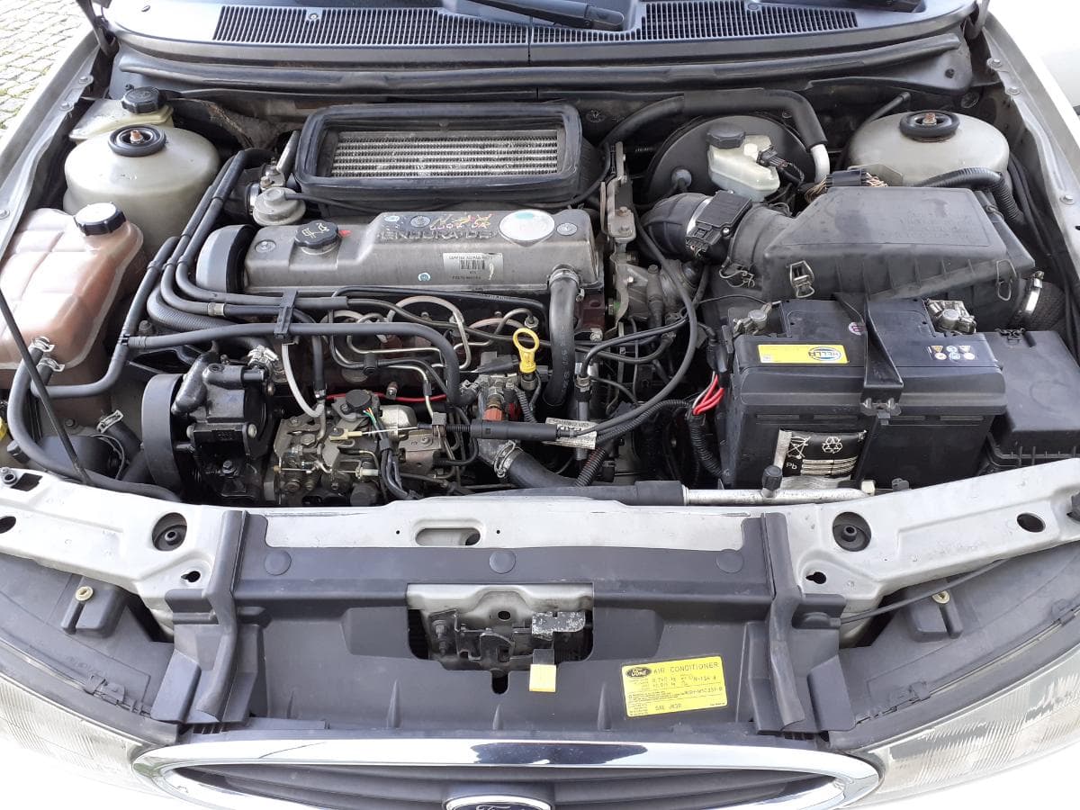 Ford Mondeo 1.8 TD · Ano 1999 — imagen 17
