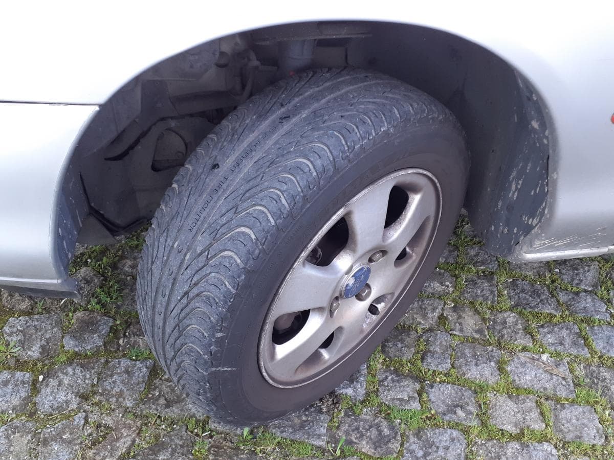 Ford Mondeo 1.8 TD · Ano 1999 — imagen 18