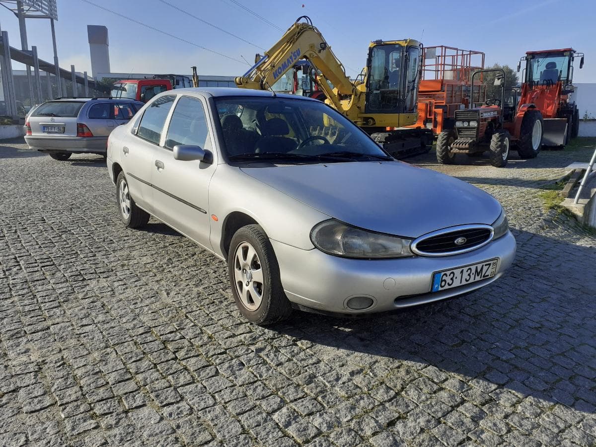 Ford Mondeo 1.8 TD · Ano 1999 — imagen 3
