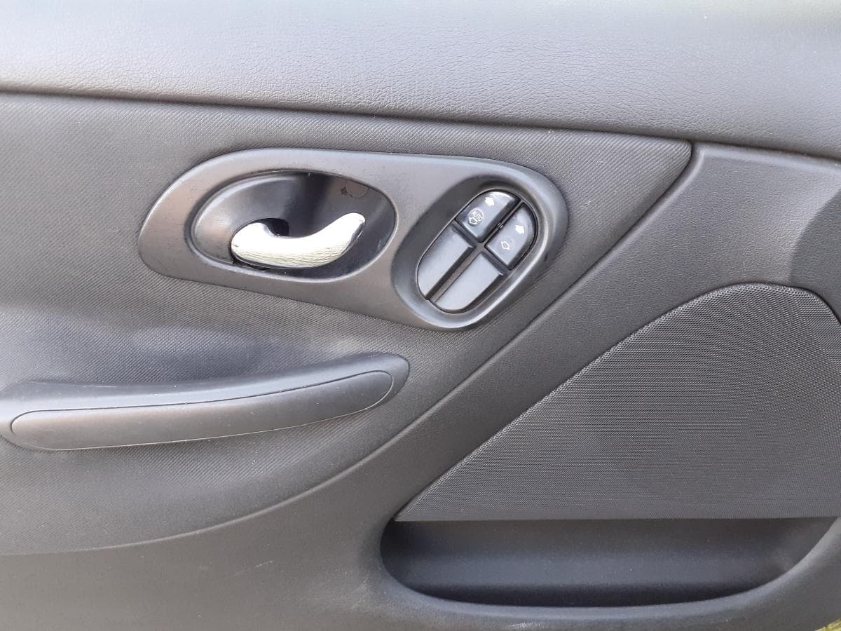 Ford Mondeo 1.8 TD · Ano 1999 — imagen 9