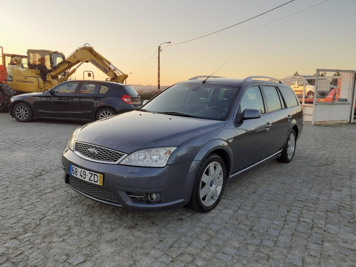 Ford Mondeo 2.2 TDCI · Ano 2004