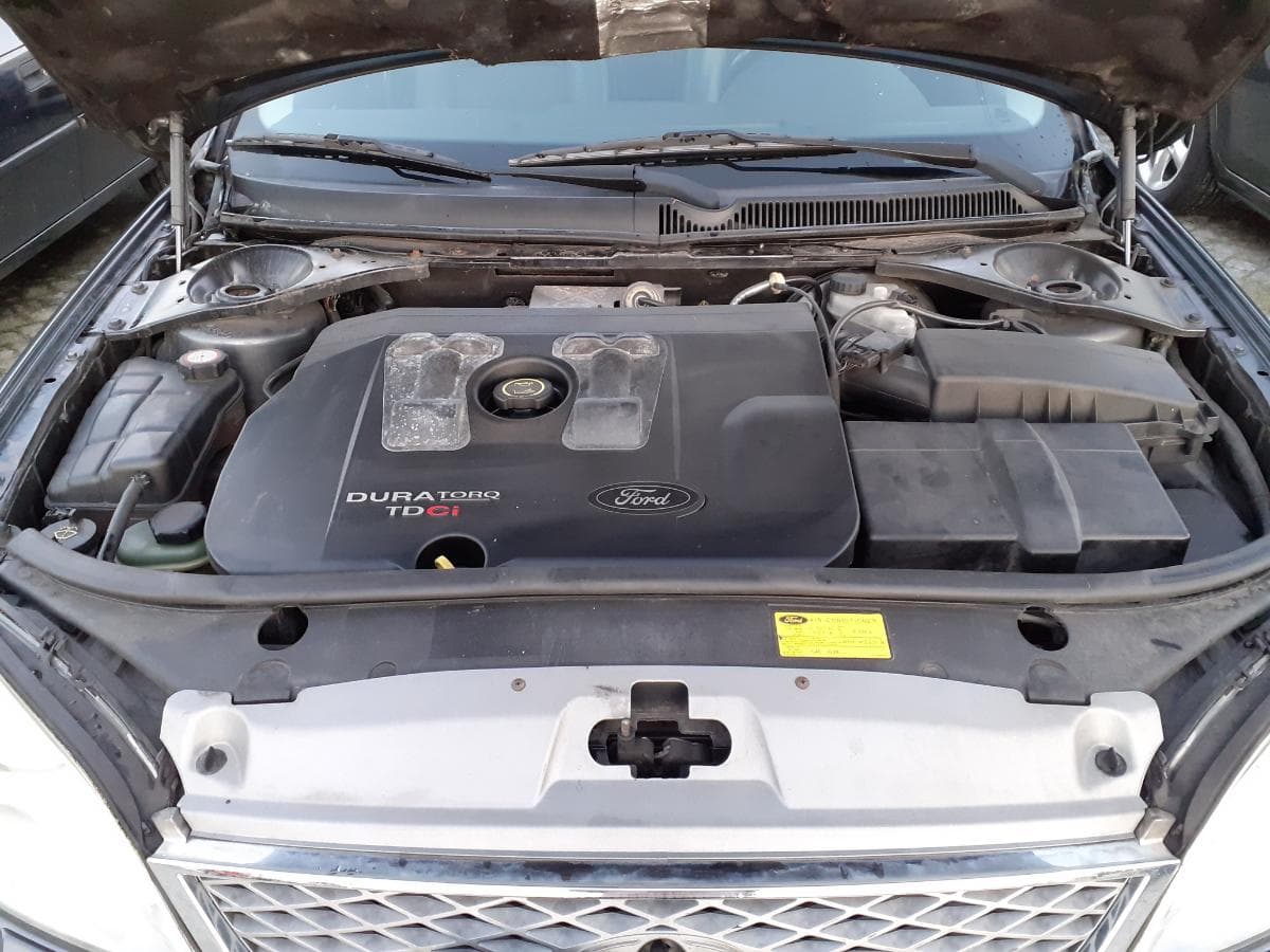 Ford Mondeo 2.2 TDCI · Ano 2004 — imagem 17
