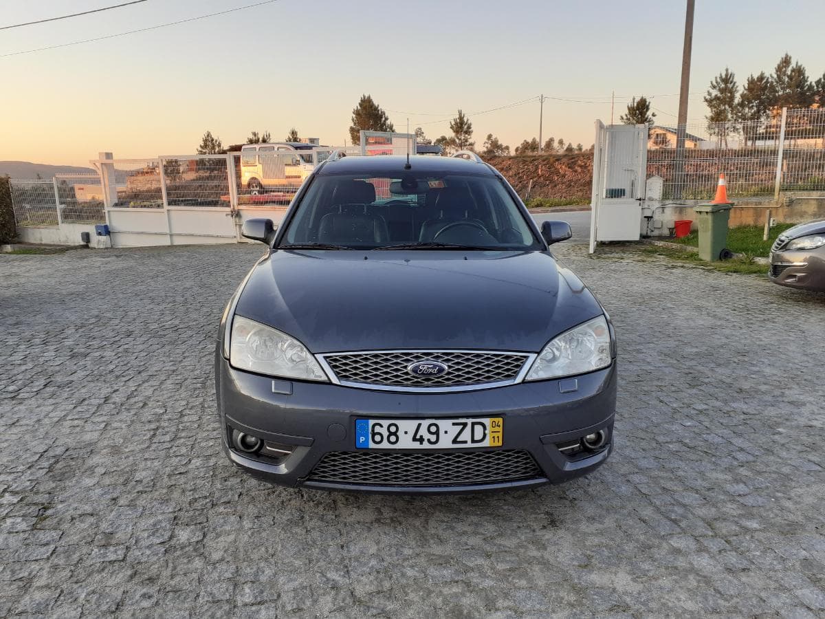 Ford Mondeo 2.2 TDCI · Ano 2004 — imagem 2