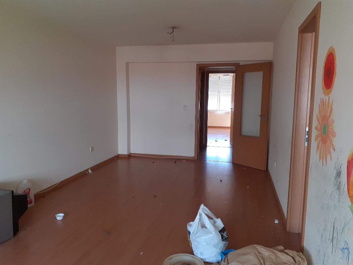 Apartamento T2 + Lugar de Garagem · Vila Nova de Gaia — image 3