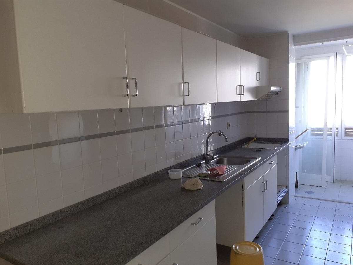 Apartamento T2 + Lugar de Garagem · Vila Nova de Gaia — image 2