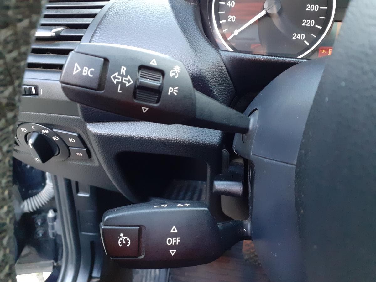 BMW 118D · Ano 2008 — imagem 12