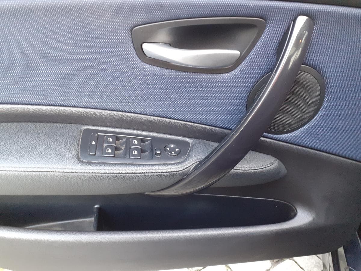 BMW 118D · Ano 2008 — imagem 9