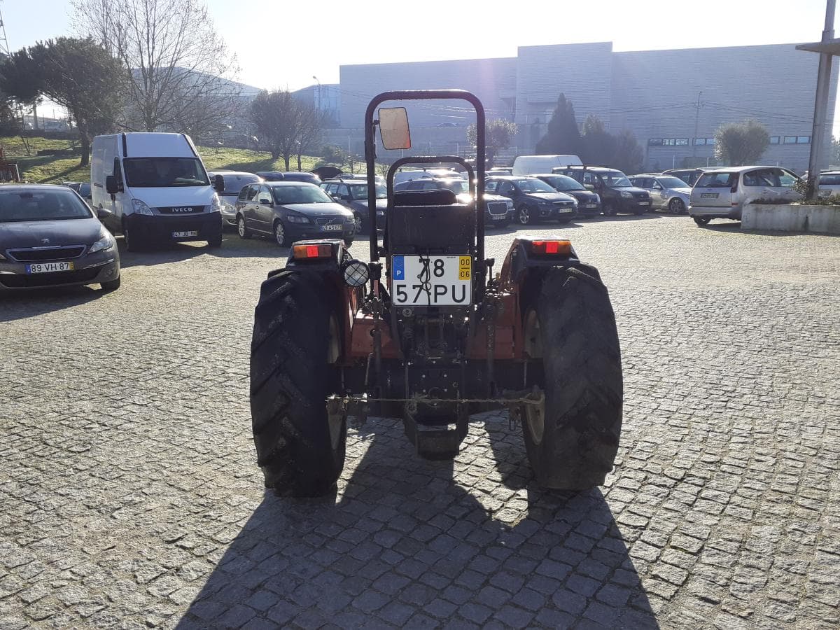 Trator Agrícola New Holland 35-66 DT 35cv — imagem 4