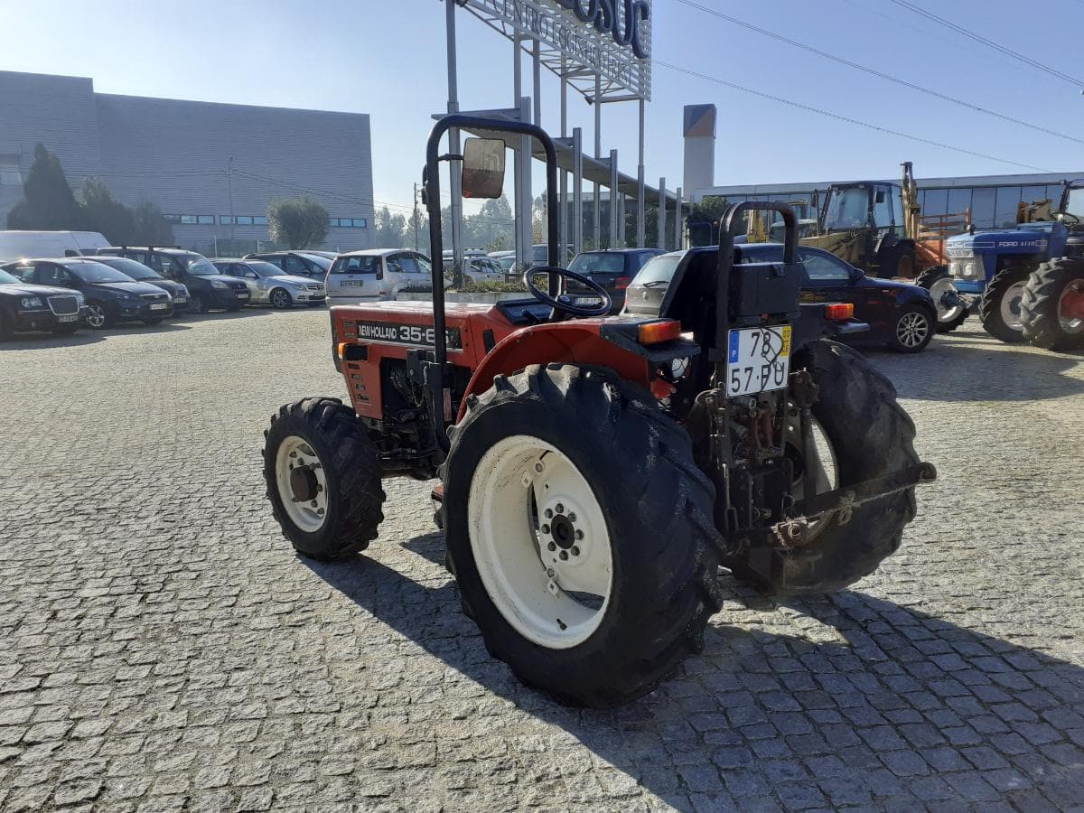 Trator Agrícola New Holland 35-66 DT 35cv — imagem 5