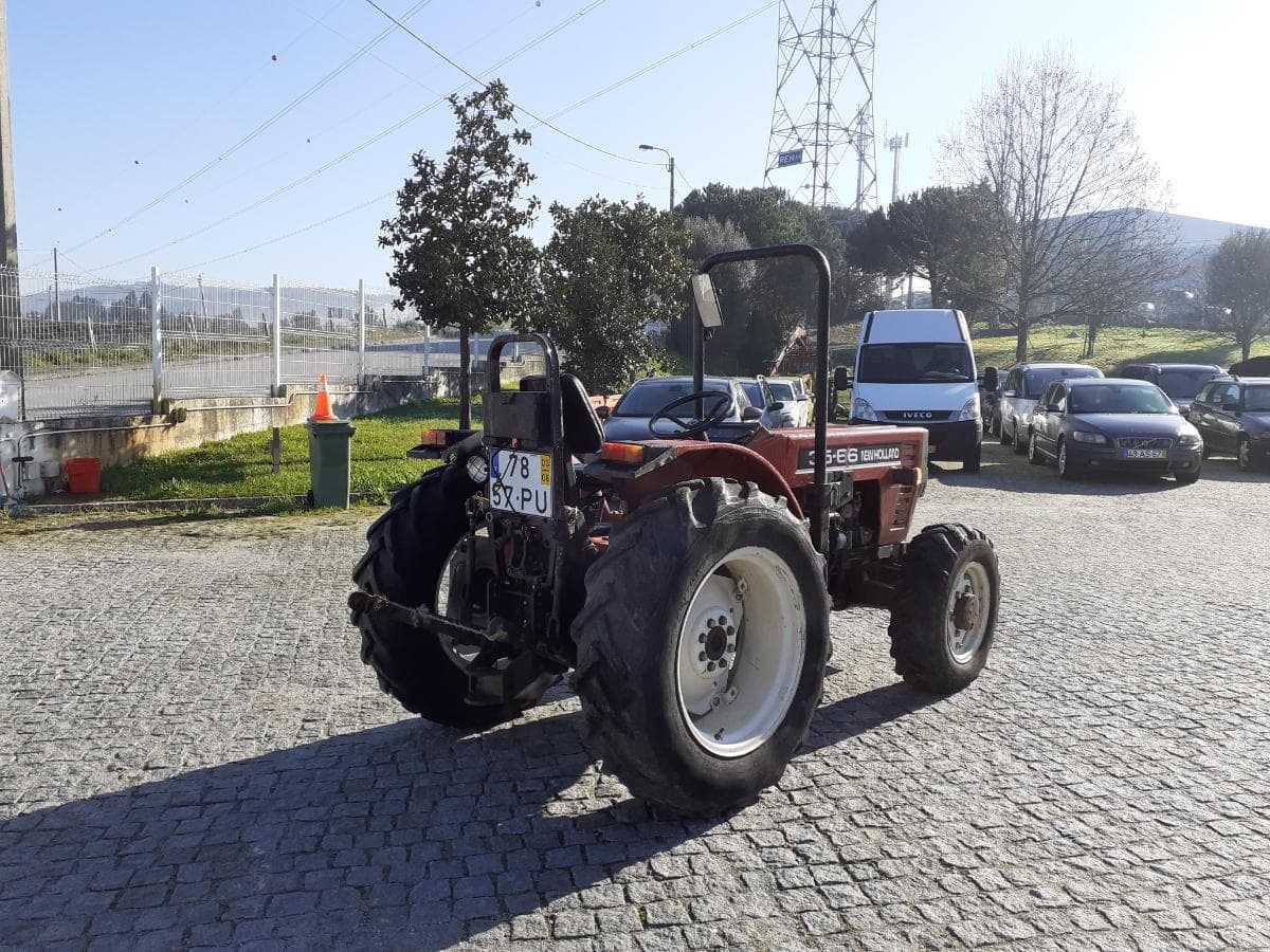 Trator Agrícola New Holland 35-66 DT 35cv — imagem 6