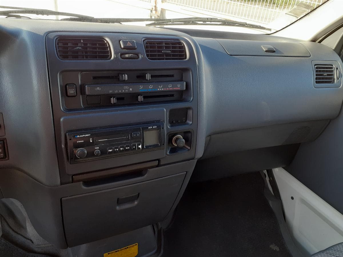 Toyota Hiace 2.4 D — imagen 12