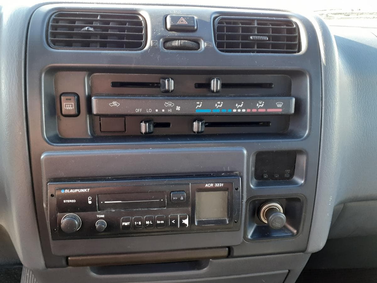 Toyota Hiace 2.4 D — imagen 14