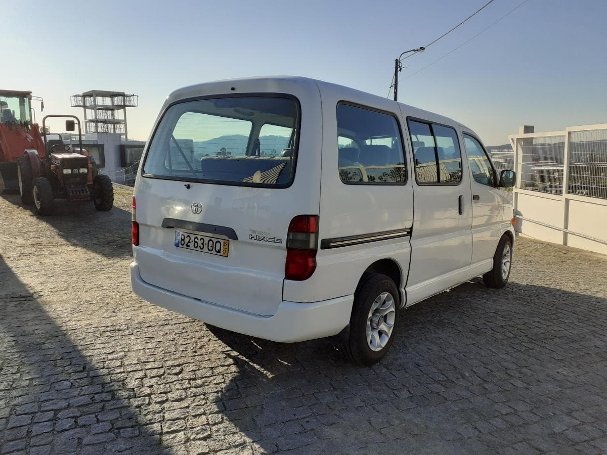 Toyota Hiace 2.4 D — imagen 4