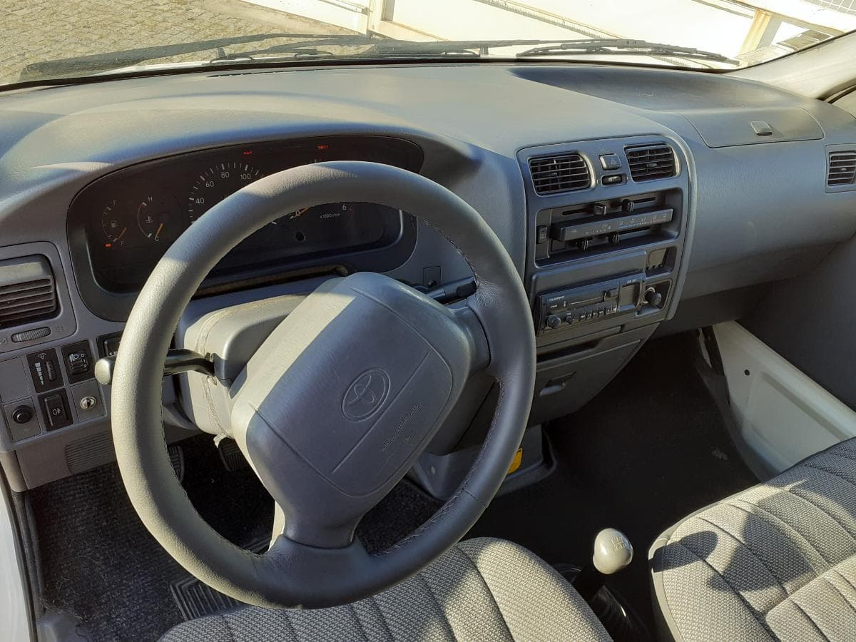 Toyota Hiace 2.4 D — imagen 10