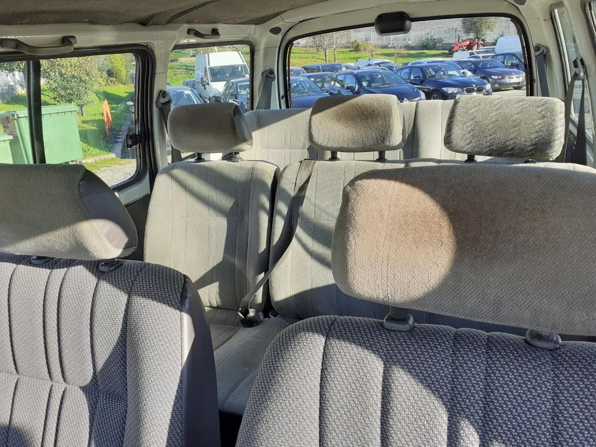 Toyota Hiace 2.4 D — imagen 15