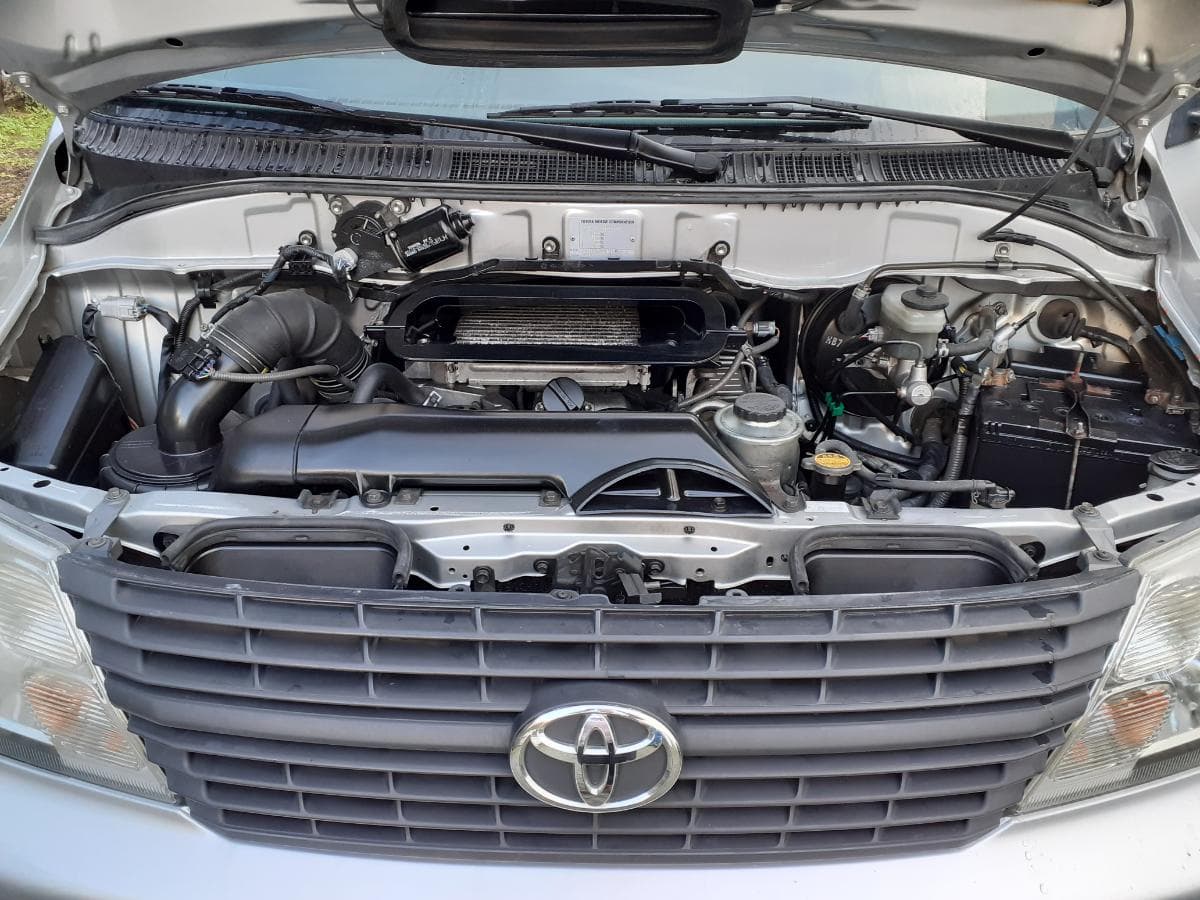 Toyota Hiace 2.5 D — imagen 17
