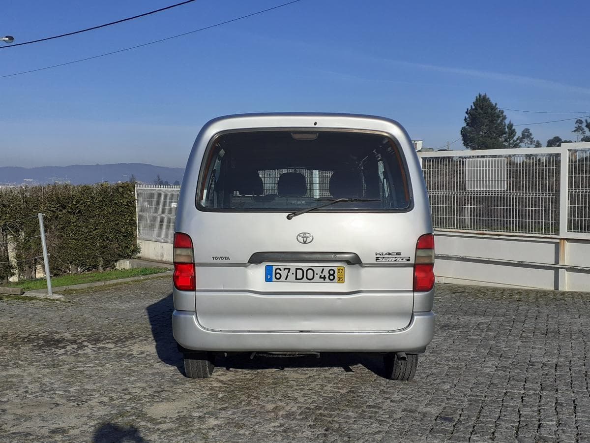 Toyota Hiace 2.5 D — imagen 5
