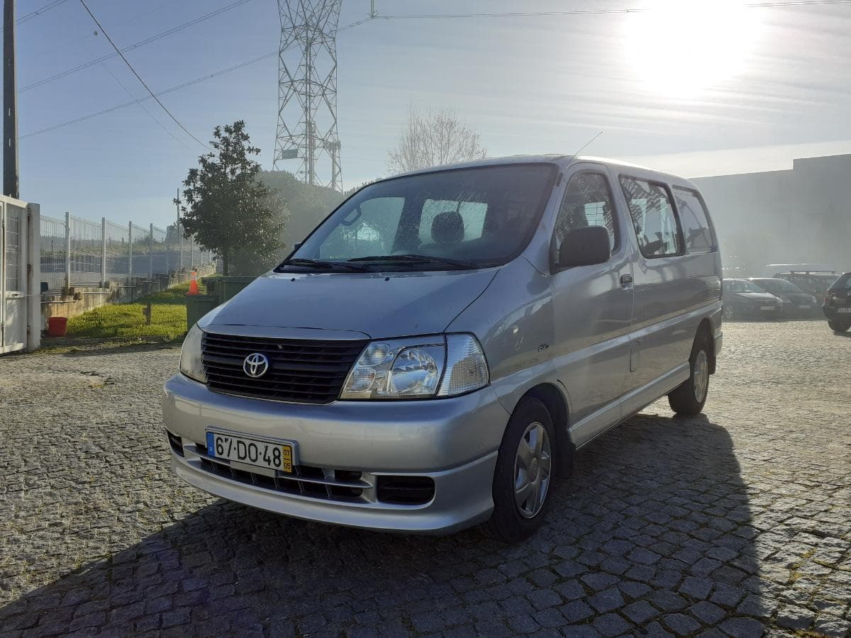 Toyota Hiace 2.5 D — imagen 3