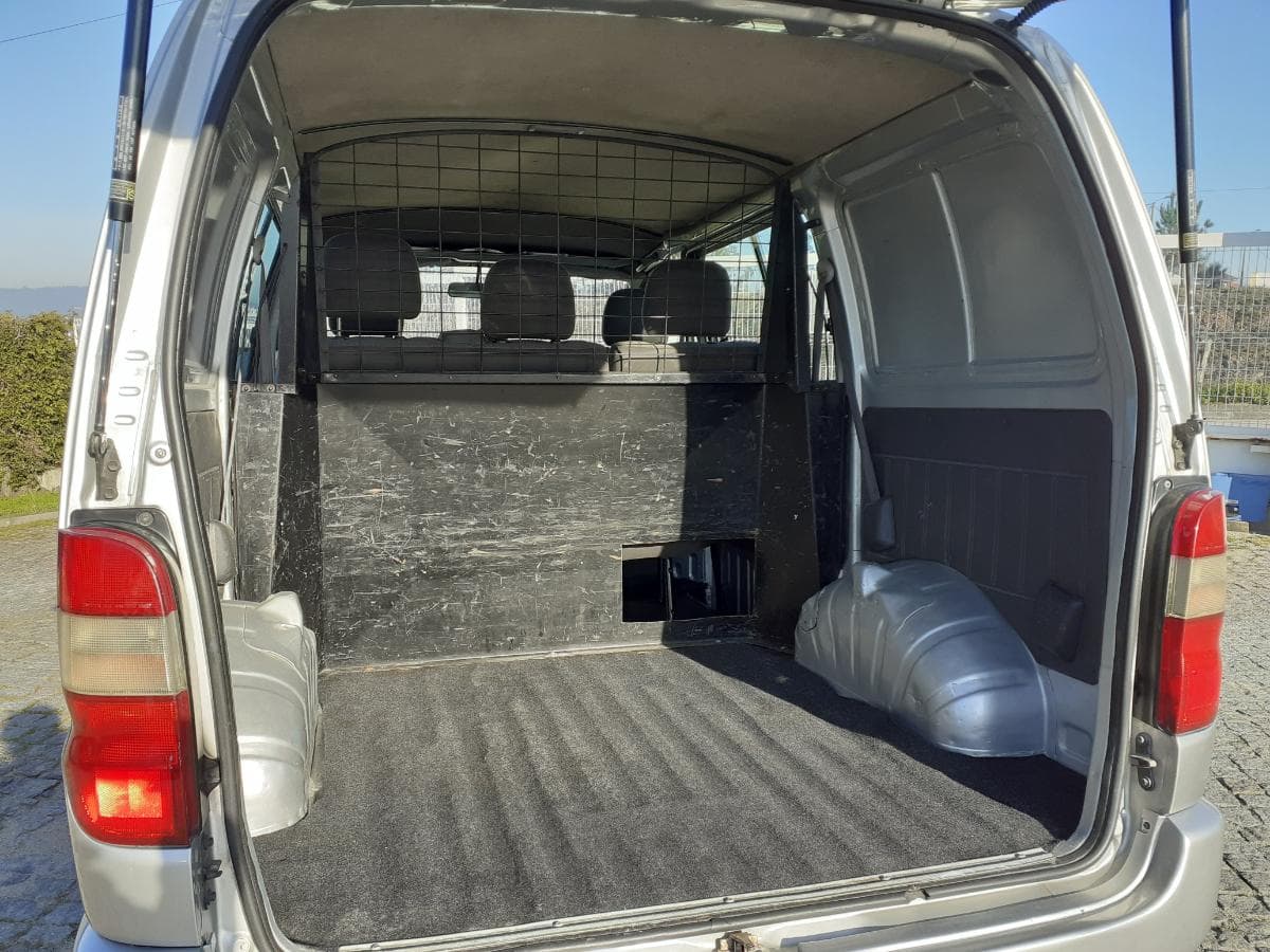 Toyota Hiace 2.5 D — imagen 16
