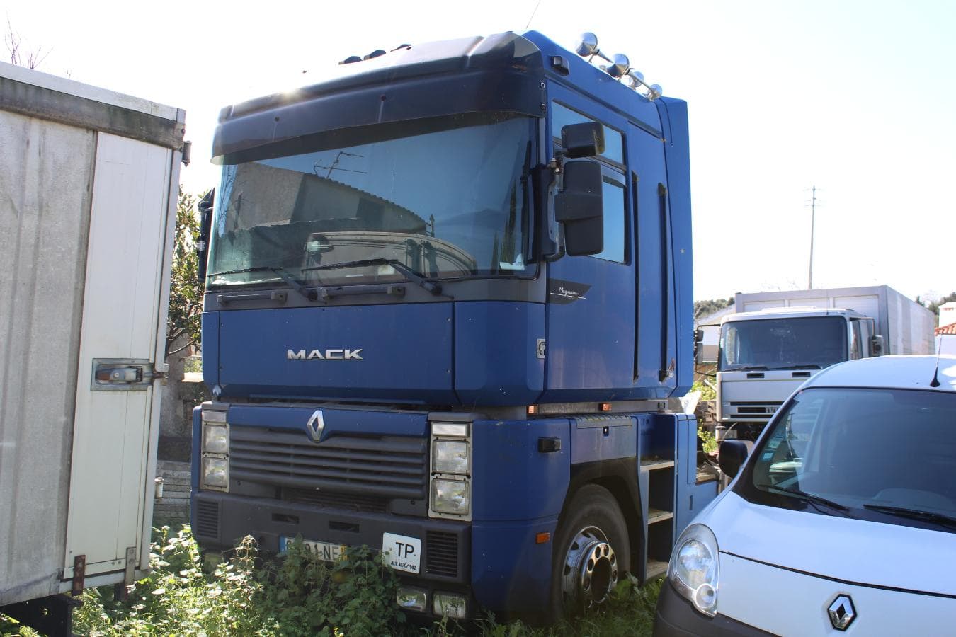Renault Mack AE 560.19T 41