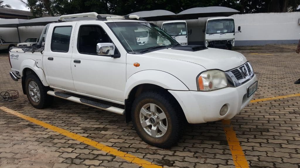 Nissan Hardbody — imagem 4