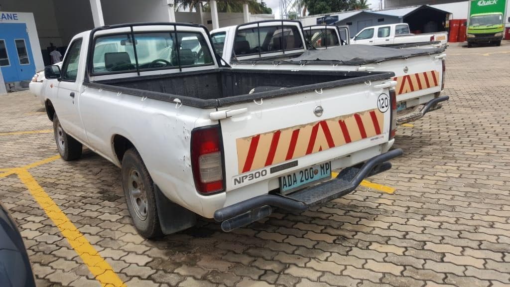 Nissan NP300 — imagem 2