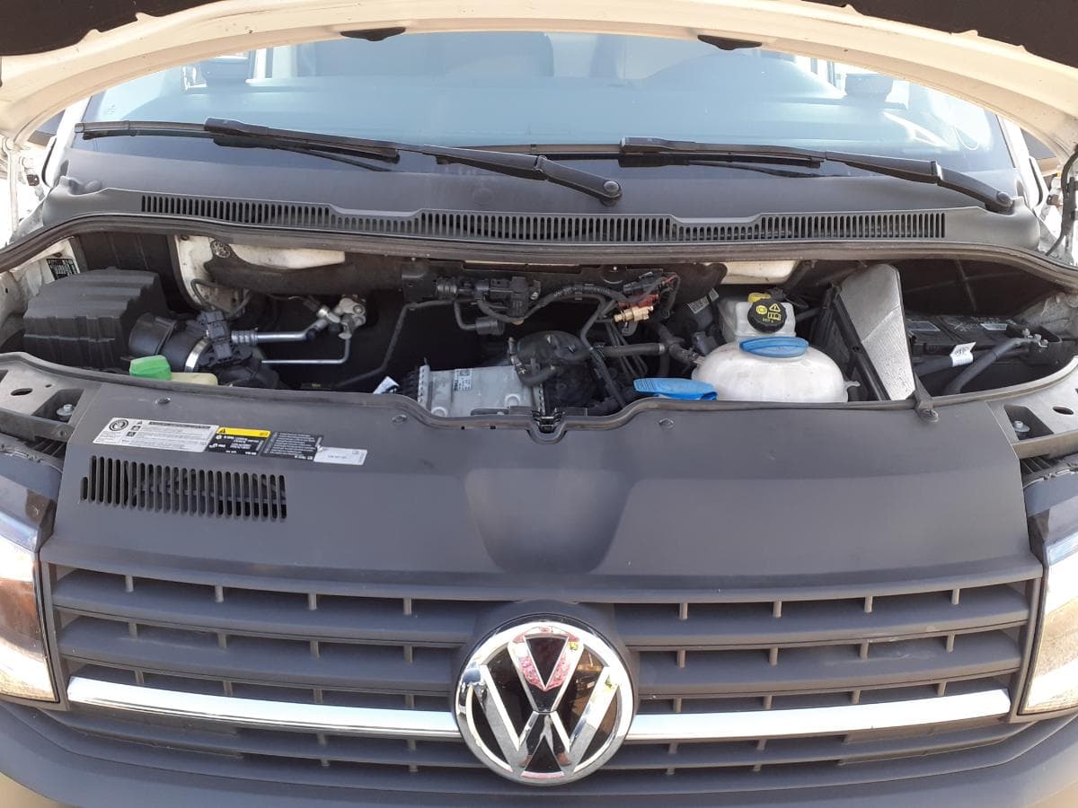 Volkswagen Transporter · Ano 2018 — imagem 13