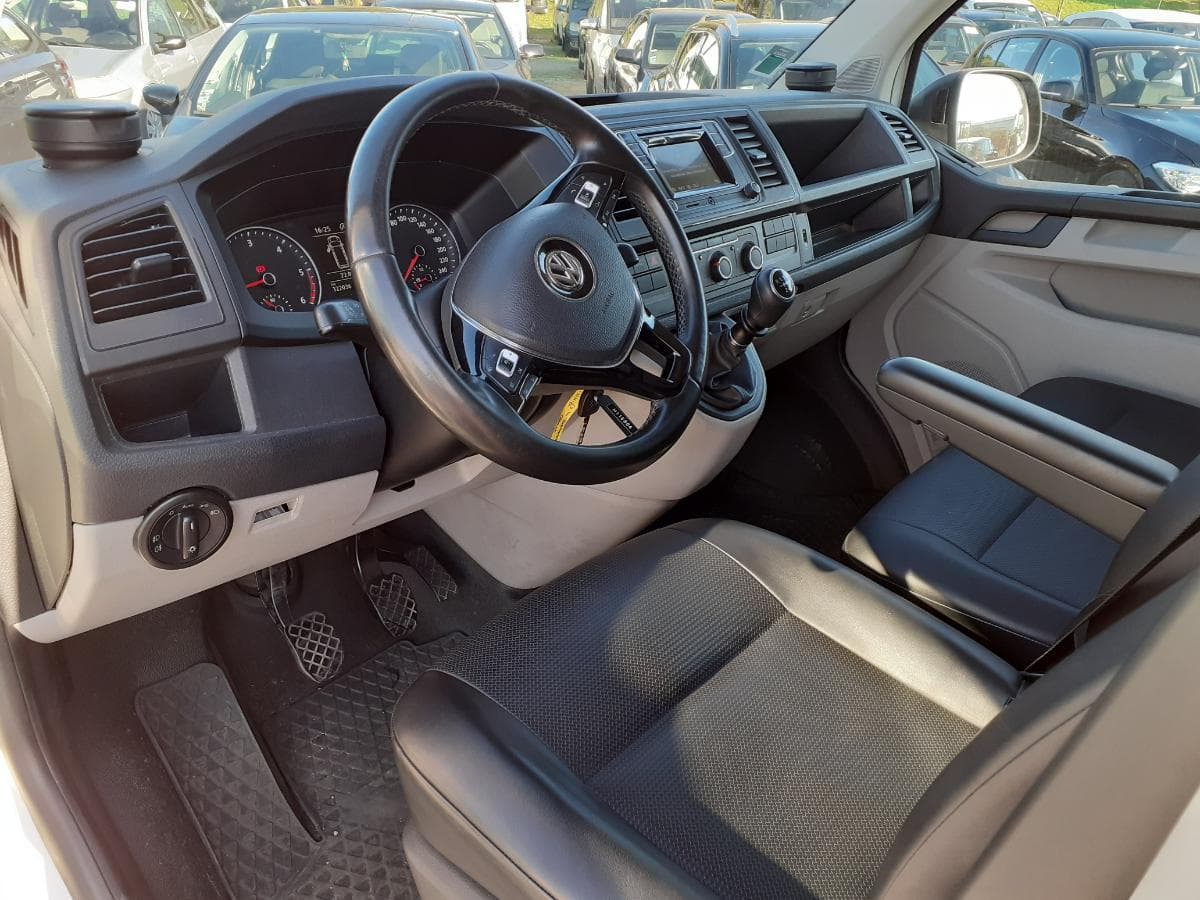 Volkswagen Transporter · Ano 2018 — imagem 7