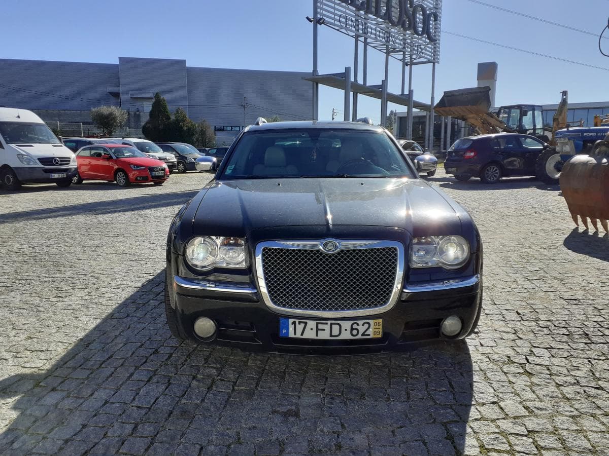 Chrysler 300C Touring · Ano 2006 — imagen 2
