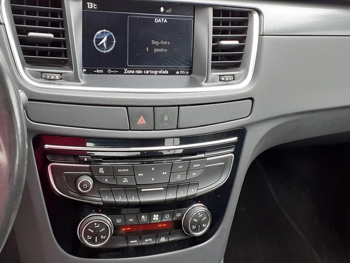 Peugeot 508 2.0 HDI · Ano 2011 — imagem 10